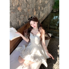 Q女家 花蕾椰子冰/初恋甜美白色吊带连衣裙女夏季蕾丝伞摆小白裙